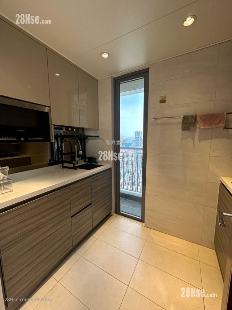 Billionnaire Avant Sell 3 Bedrooms , 2 Bathrooms 639 ft²