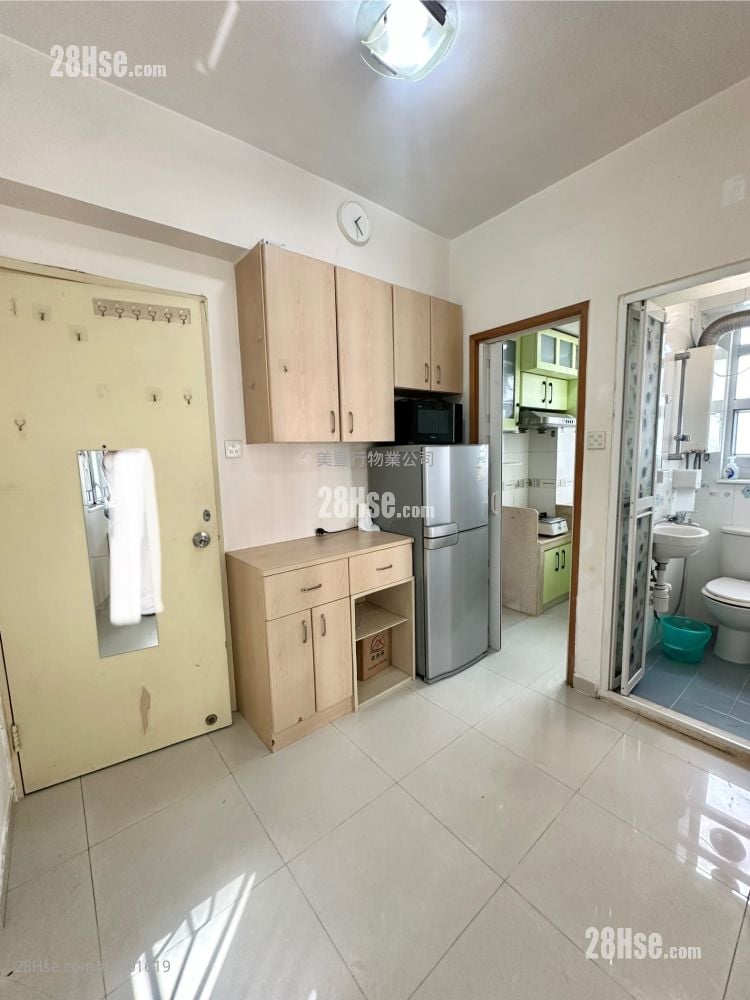 单幢楼房 租盘 1 房 , 1 浴室 211 平方尺