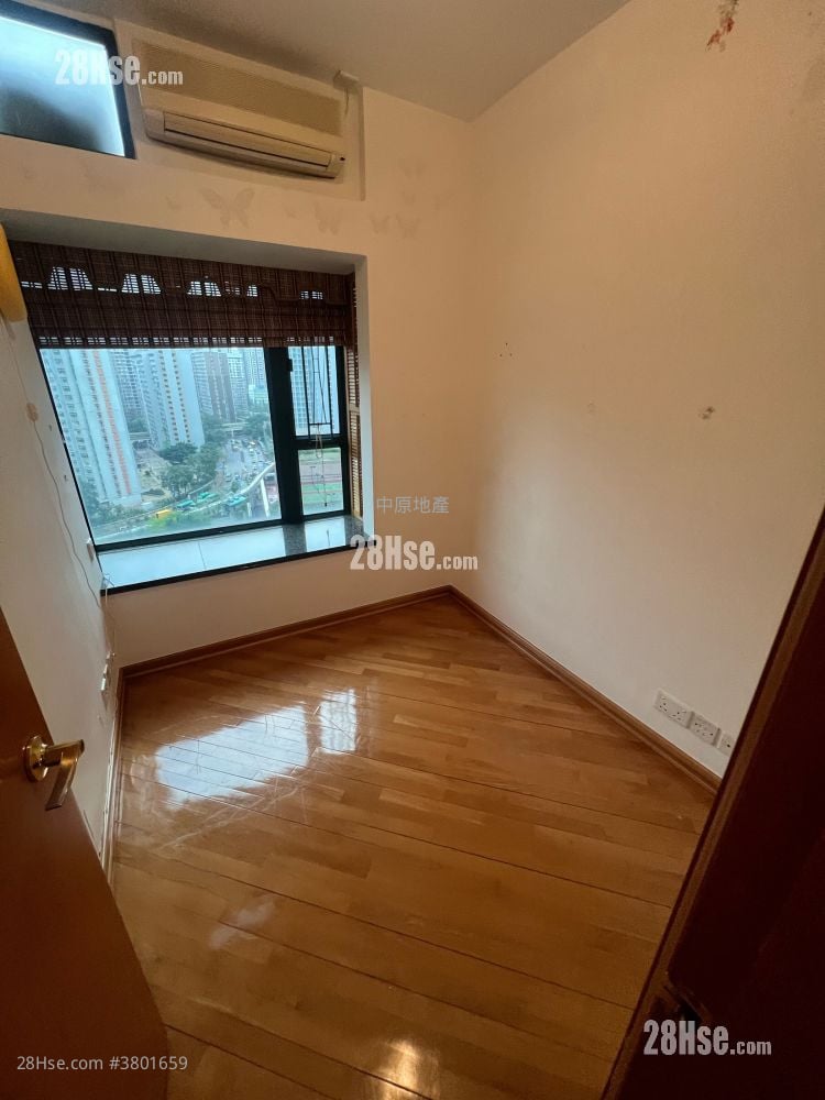 Villa Esplanada Sell 3 Bedrooms , 2 Bathrooms 684 ft²