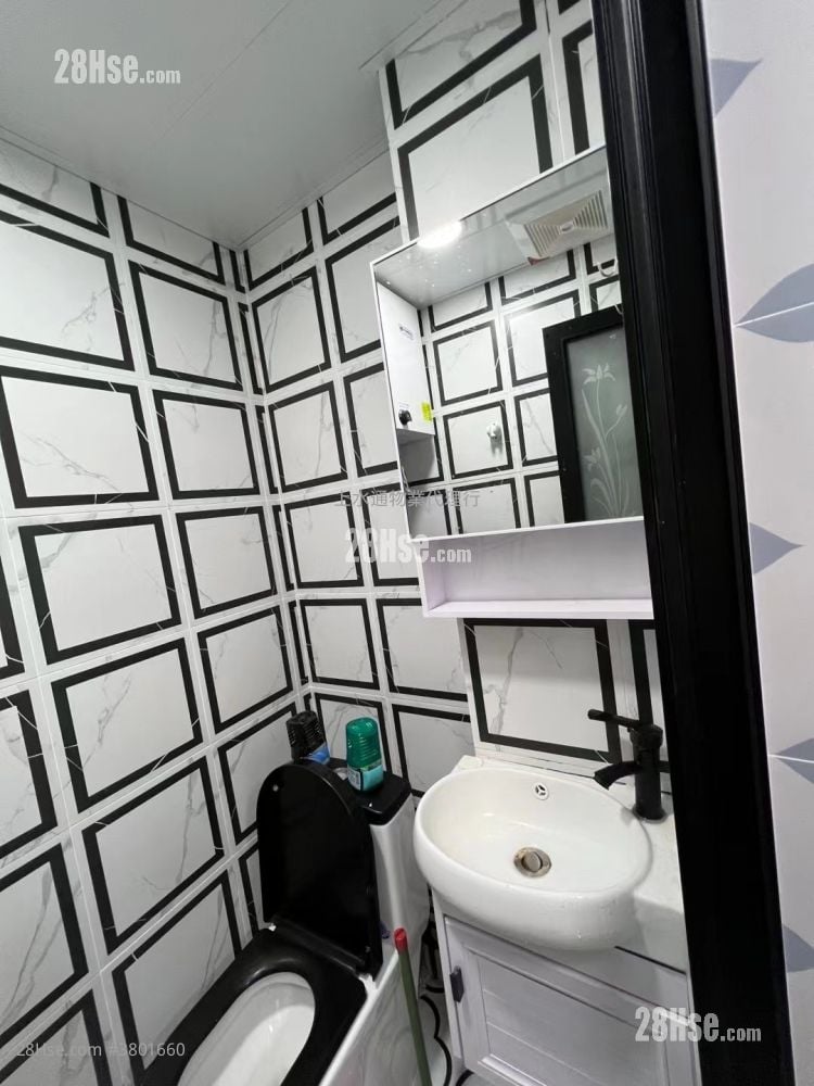 唐楼 租盘 120 平方尺