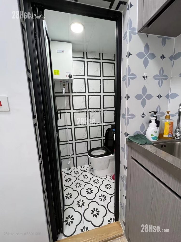 唐楼 租盘 120 平方尺