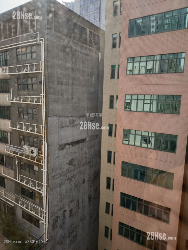 Tong Yuen Factory Building Rental 4 Bedrooms , 2 Toilets 2,100 ft²