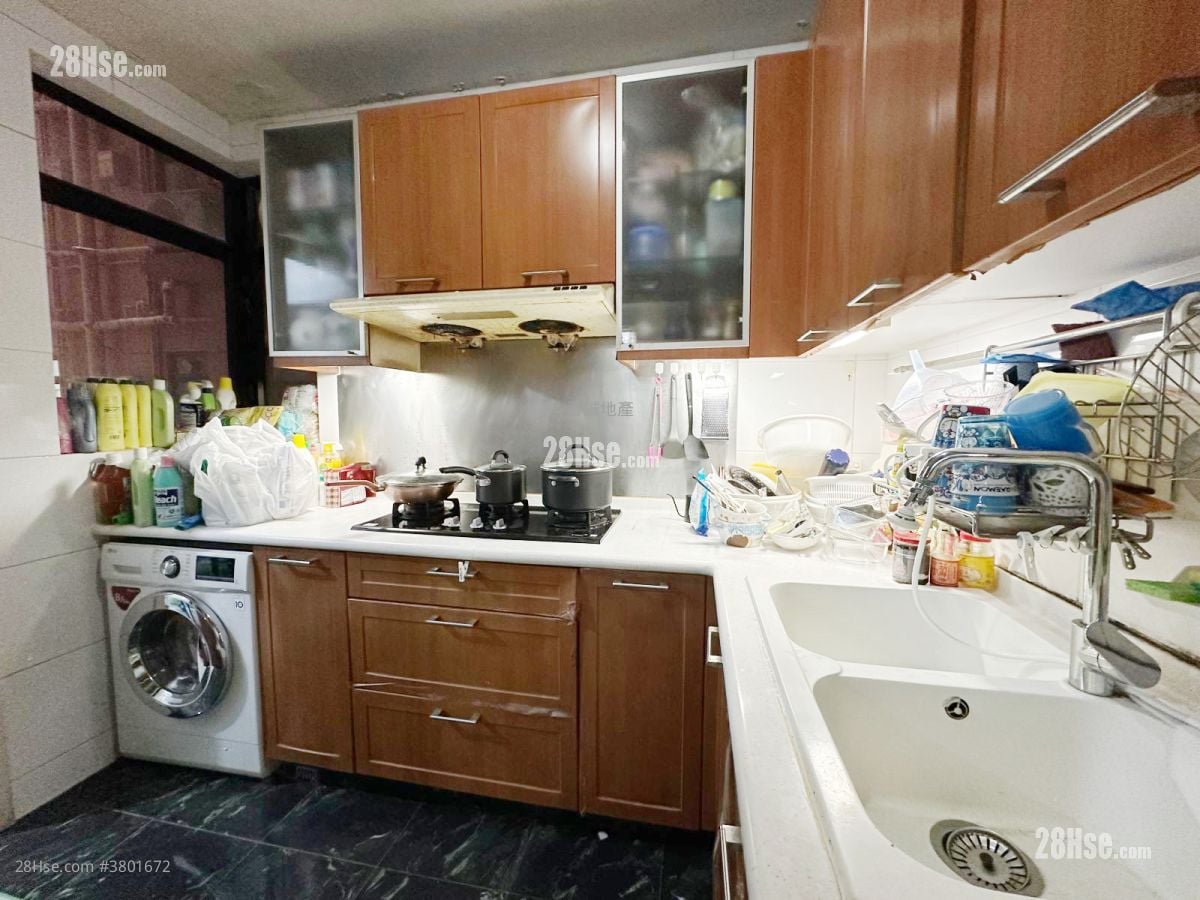 爱琴海岸 售盘 4 房 , 3 浴室 811 平方尺