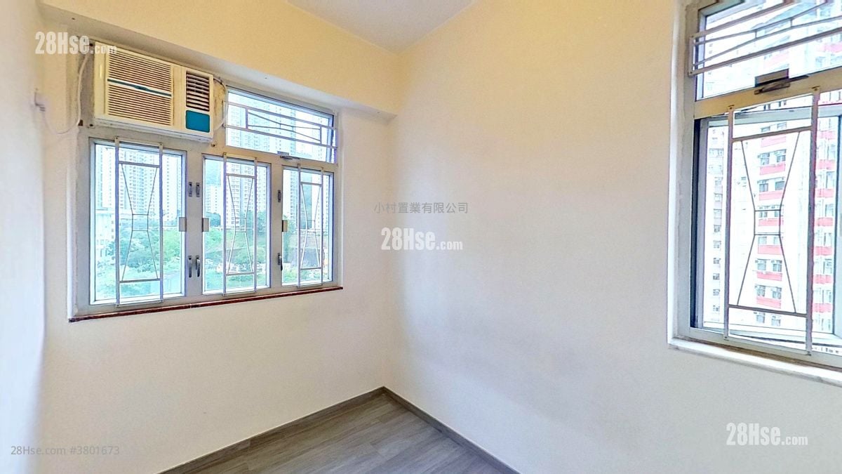 master room: Shui King Building Sell 2 Bedrooms , 1 Bathroom 341 ft²