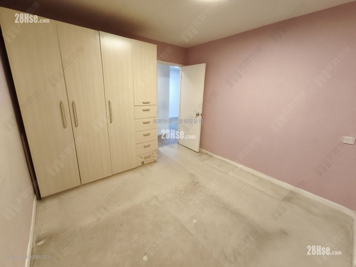 碧华花园 售盘 3 房 1,211 平方尺