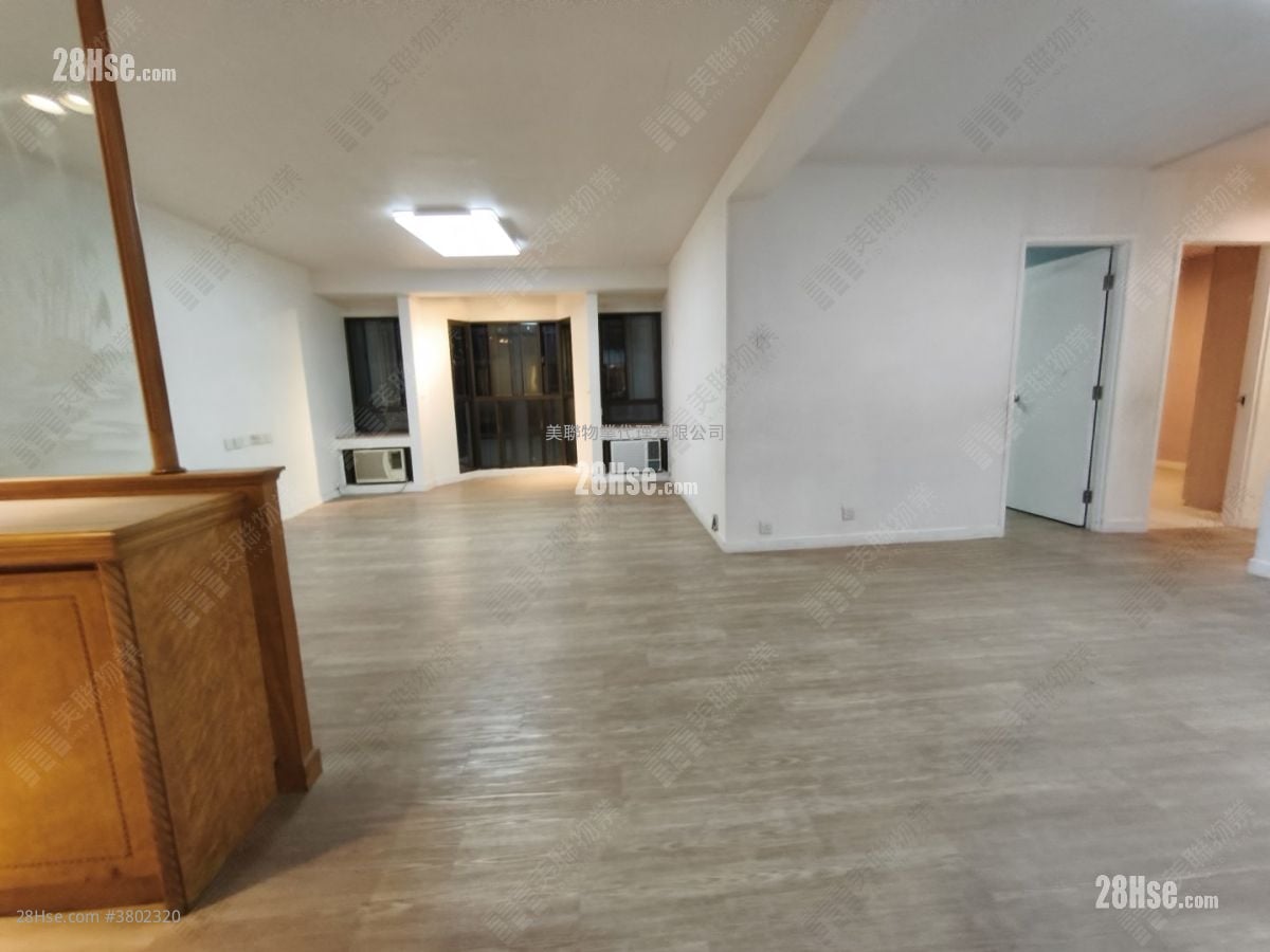 碧华花园 售盘 3 房 1,211 平方尺