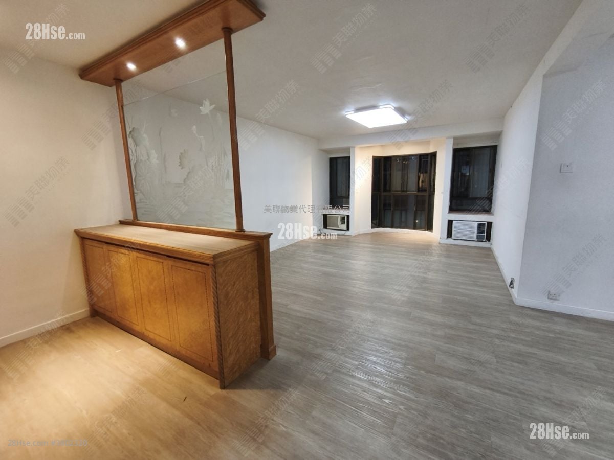 碧华花园 售盘 3 房 1,211 平方尺