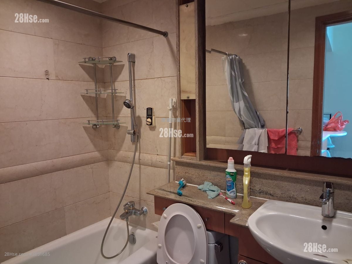 半岛豪庭 租盘 1 房 475 平方尺