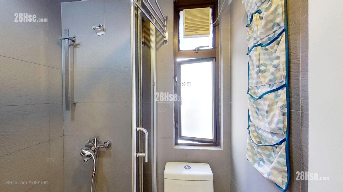 bathroom: Hang Shun Mansion Rental 2 Bedrooms , 1 Bathroom 328 ft²
