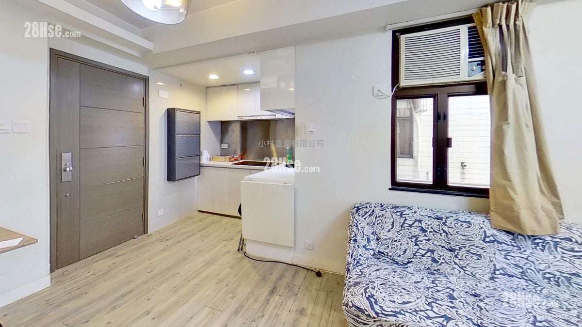 living room: Hang Shun Mansion Rental 2 Bedrooms , 1 Bathroom 328 ft²