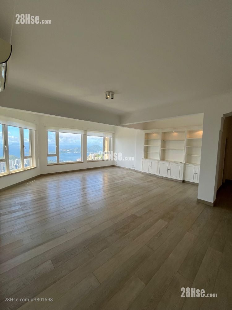 La Hacienda 租盘 3 房 , 3 浴室 2,734 平方尺