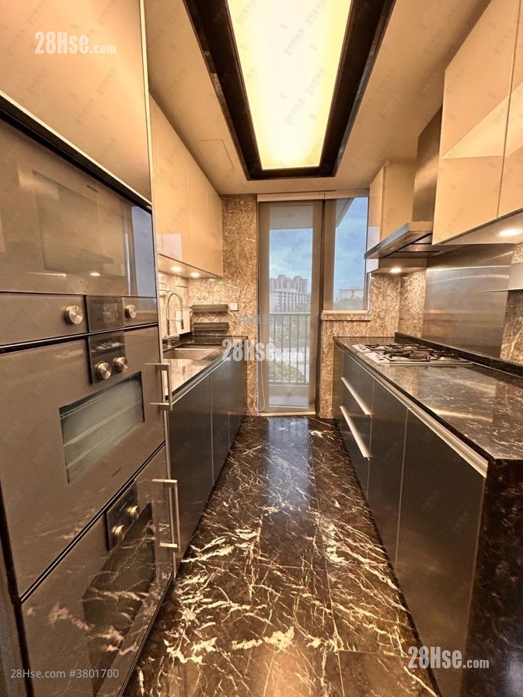 Ultima Rental 2 Bedrooms , 3 Bathrooms 902 ft²