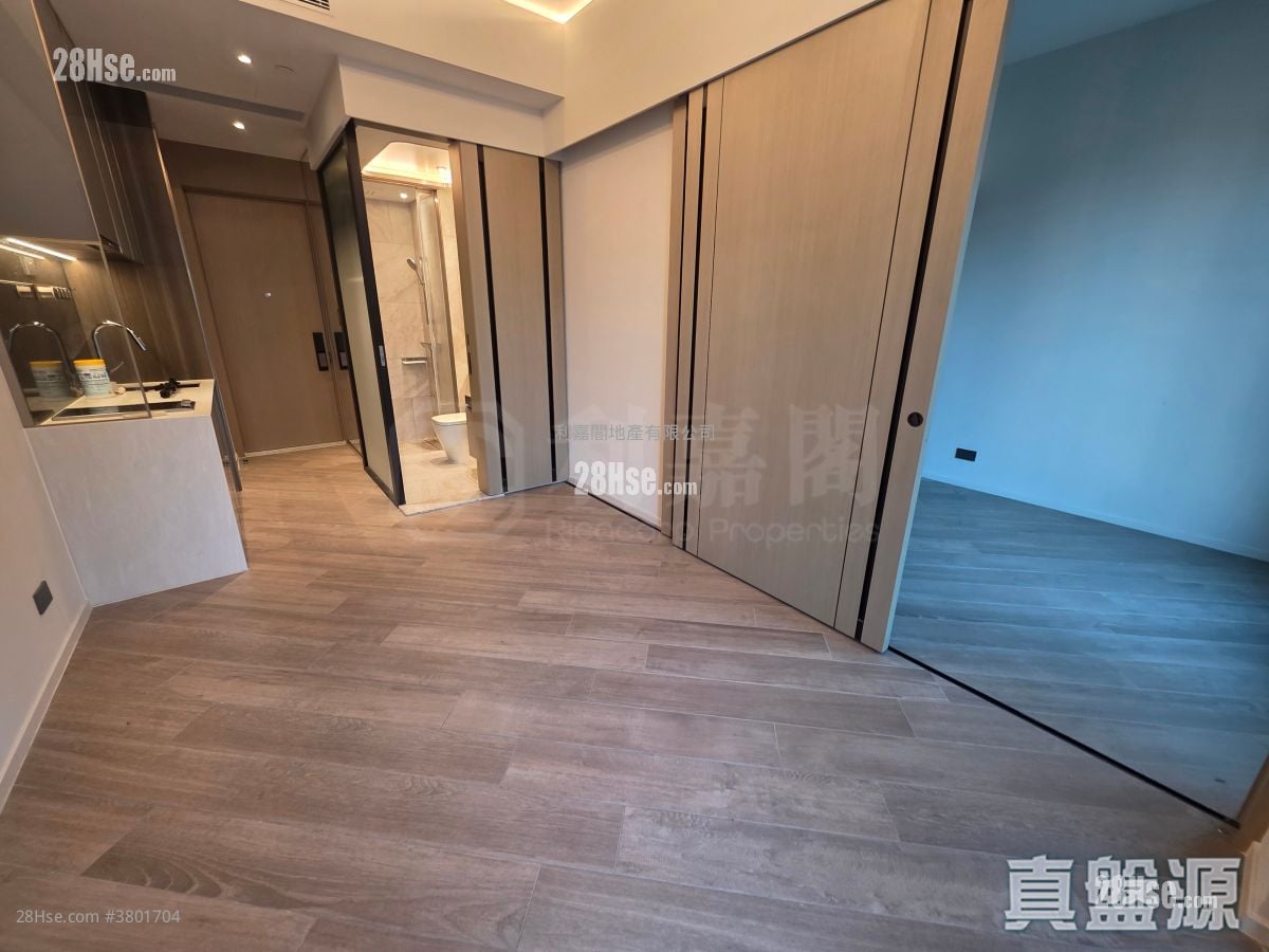 Henley Park Sell 1 Bedroom 388 ft²