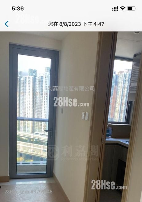 Grand Victoria Rental 2 Bedrooms 532 ft²