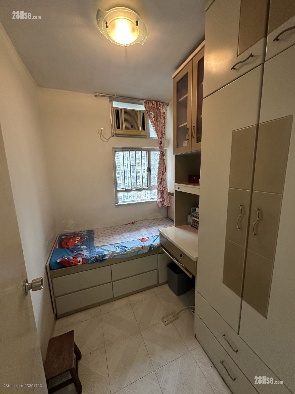 Ying Ming Court Sell 3 Bedrooms , 1 Bathroom 554 ft²