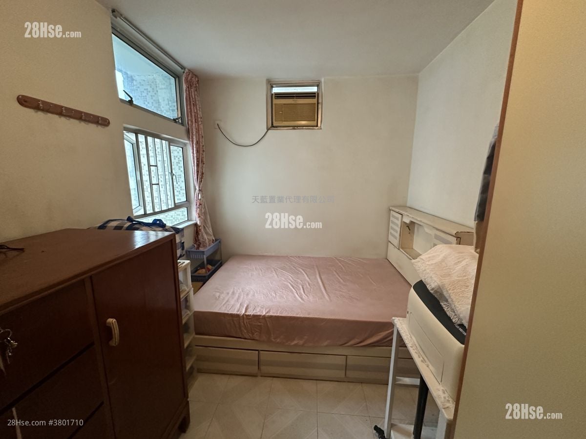 Ying Ming Court Sell 3 Bedrooms , 1 Bathroom 554 ft²