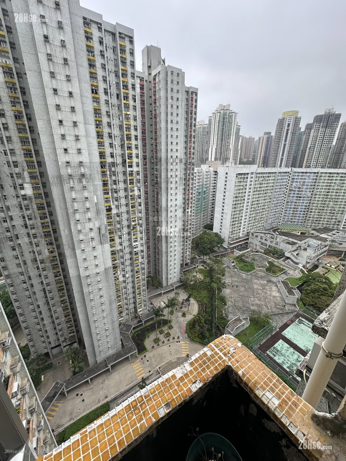 Ying Ming Court Sell 3 Bedrooms , 1 Bathroom 554 ft²