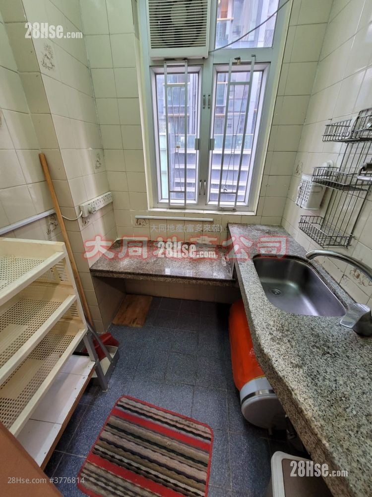 福祥楼 租盘 2 房 340 平方尺