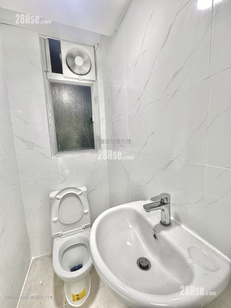 Cre Centre Rental 1 Toilet