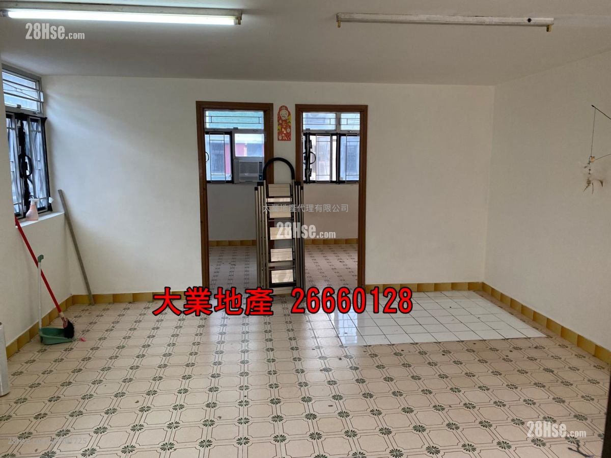 唐楼 租盘 2 房 , 1 浴室 564 平方尺