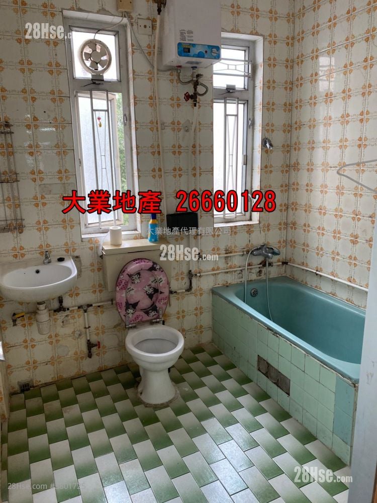 唐楼 租盘 2 房 , 1 浴室 564 平方尺