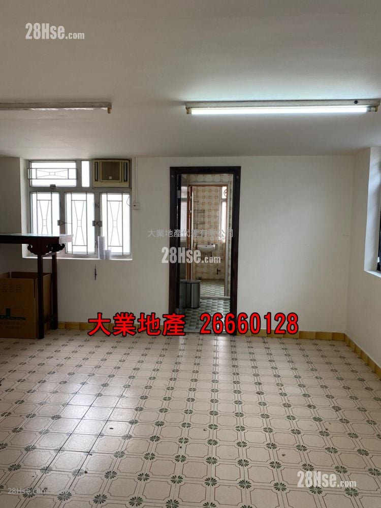 唐楼 租盘 2 房 , 1 浴室 564 平方尺