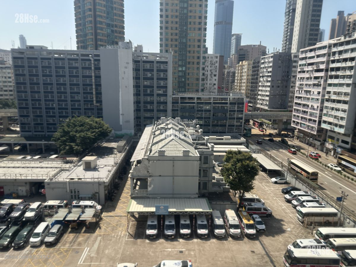 Capricorn Centre Rental