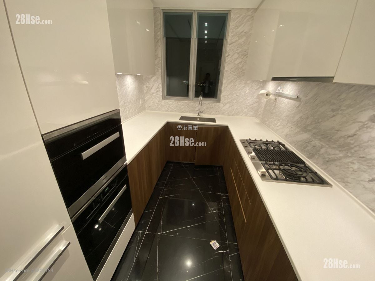 Savannah Sell 3 Bedrooms , 2 Bathrooms 970 ft²