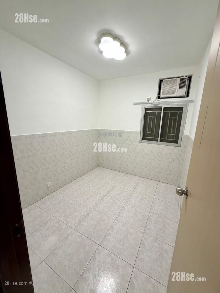 Village Rental 1 Bedroom , 1 Bathroom 700 ft²