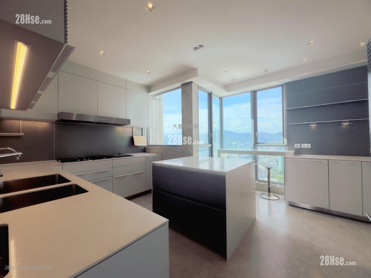 No. 15 Homantin Hill Rental 3 Bedrooms , 3 Bathrooms 3,170 ft²