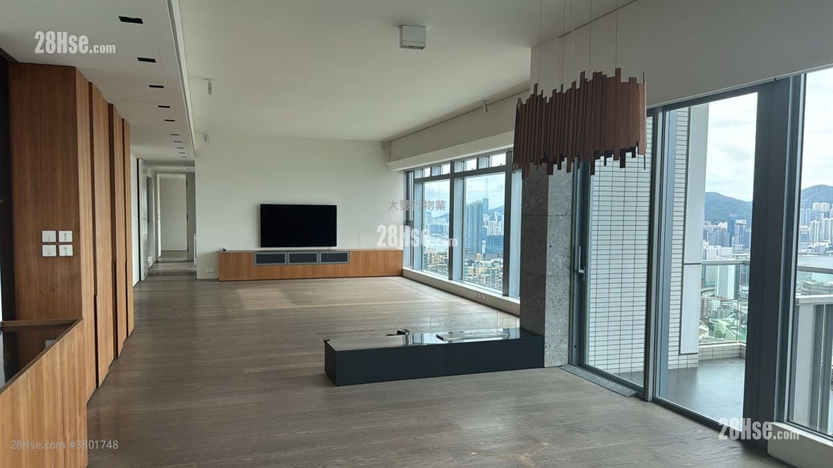 No. 15 Homantin Hill Rental 3 Bedrooms , 3 Bathrooms 3,170 ft²