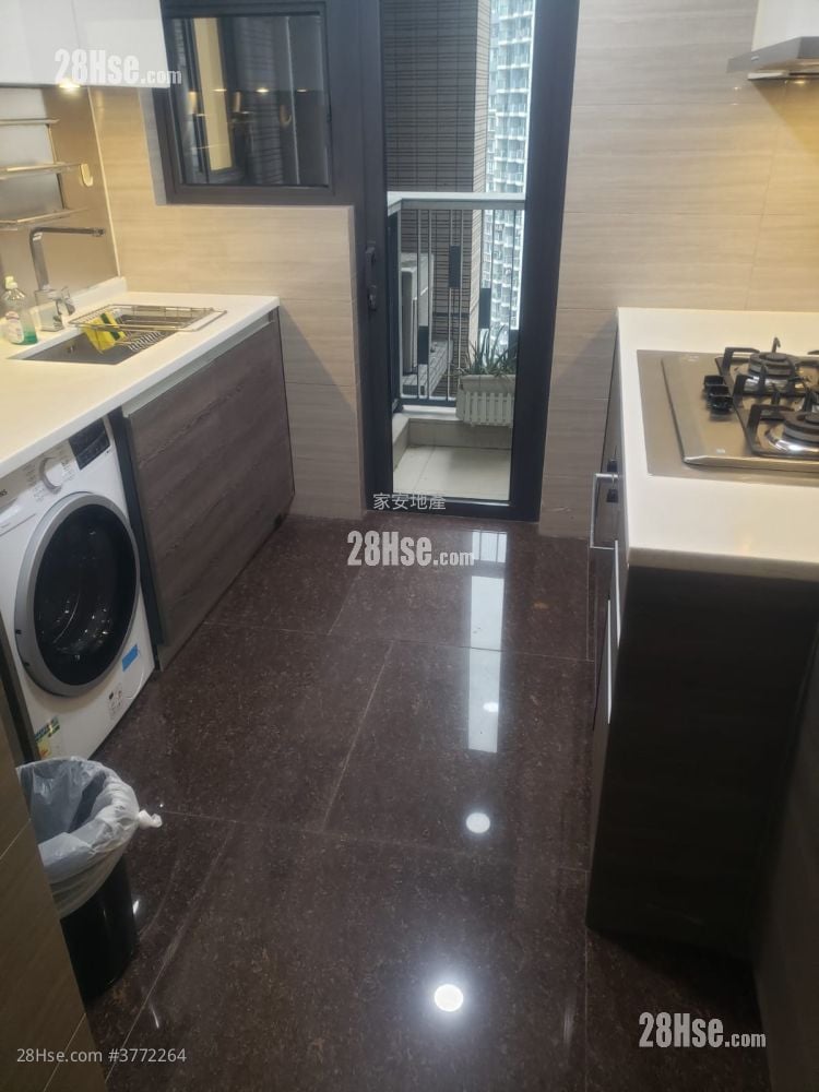 Park Signature Rental 4 Bedrooms , 2 Bathrooms 951 ft²