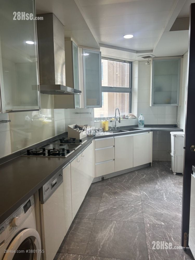 The Palazzo Rental 4 Bedrooms , 4 Bathrooms 1,847 ft²