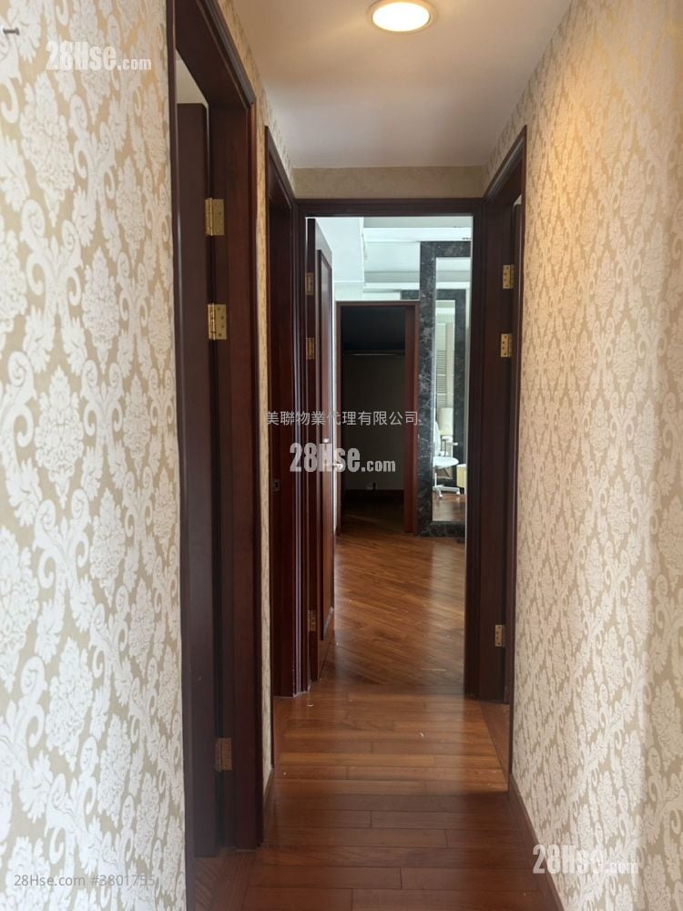 The Palazzo Rental 4 Bedrooms , 4 Bathrooms 1,847 ft²