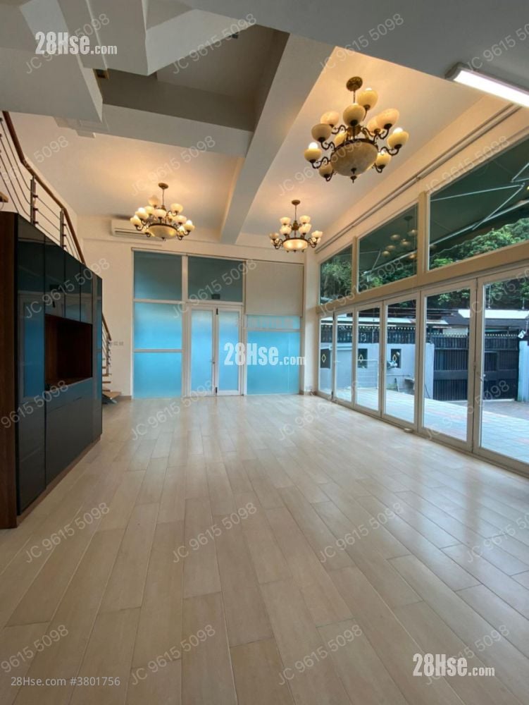 村屋 租盘 5+ 房 , 5+ 浴室 1,600 平方尺