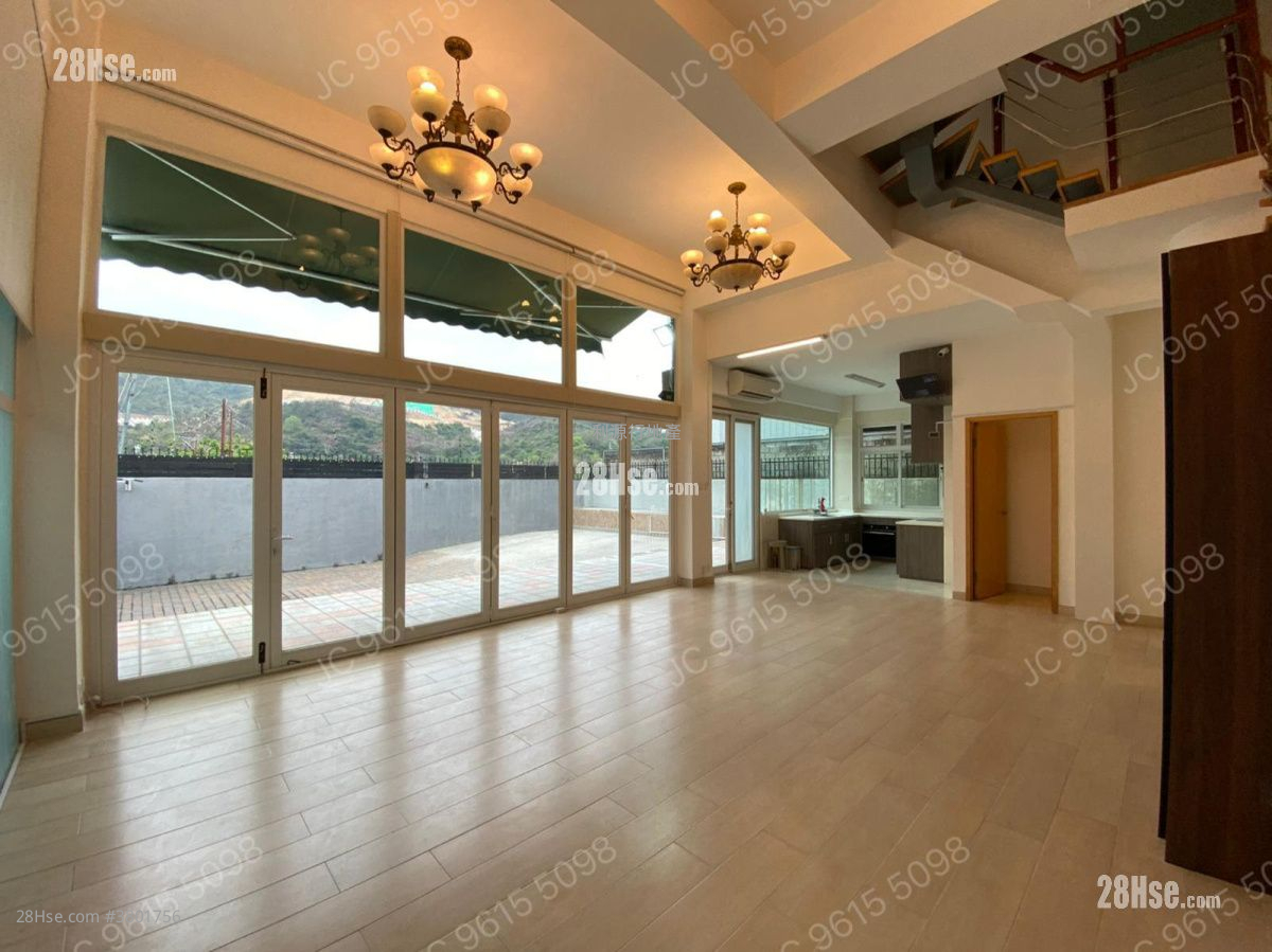 村屋 租盘 5+ 房 , 5+ 浴室 1,600 平方尺