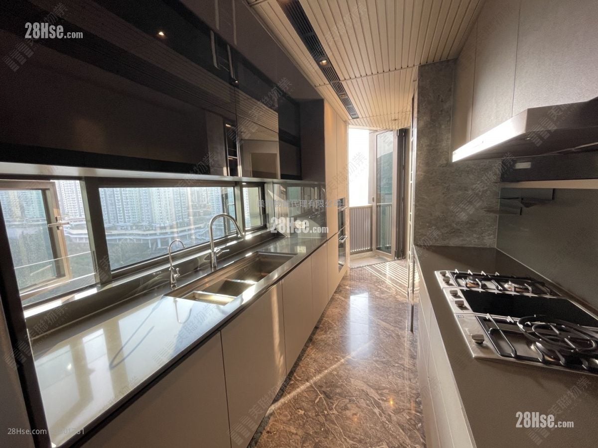 珑珀山 租盘 4 房 , 3 浴室 1,235 平方尺