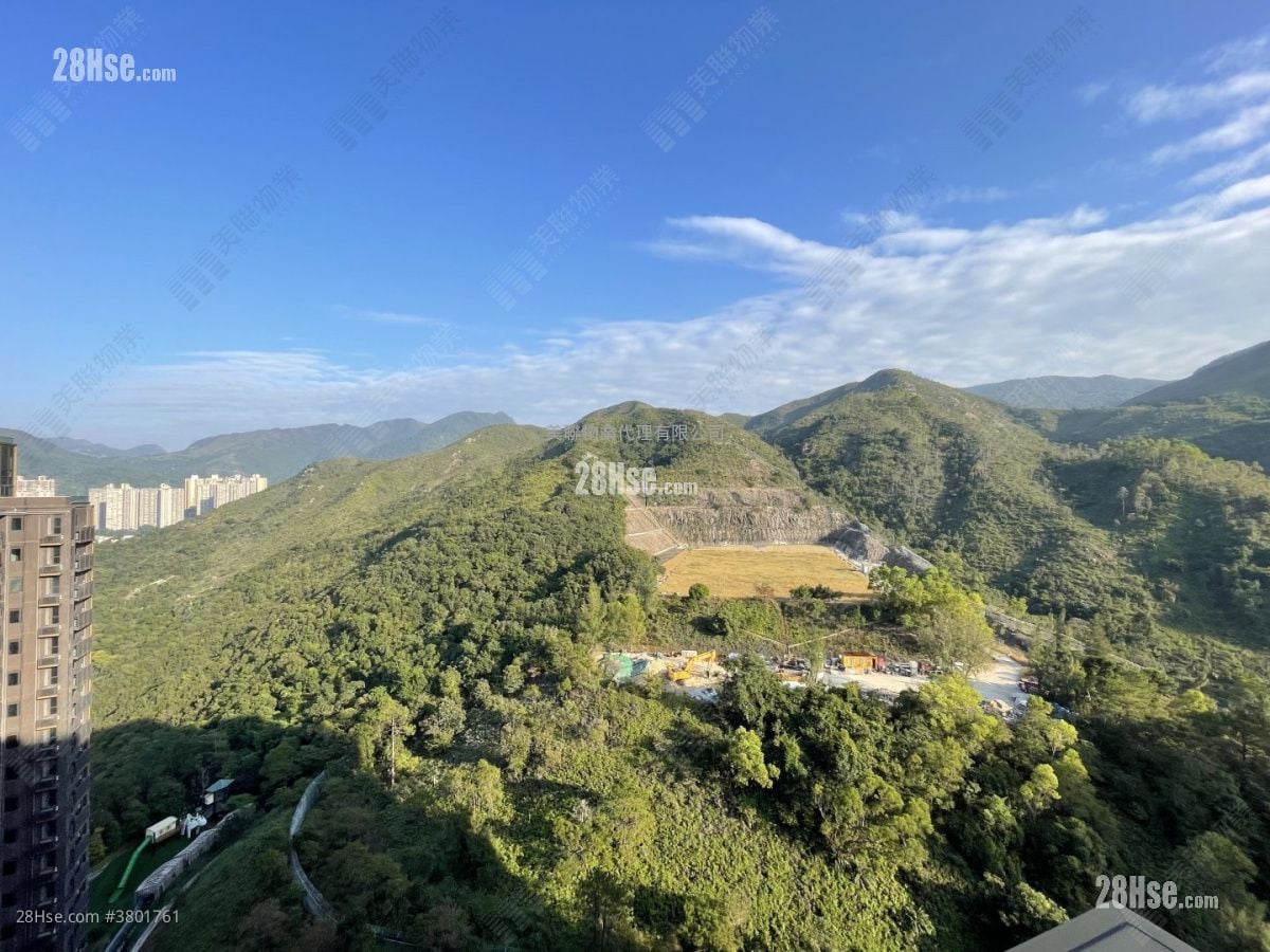 珑珀山 租盘 4 房 , 3 浴室 1,235 平方尺