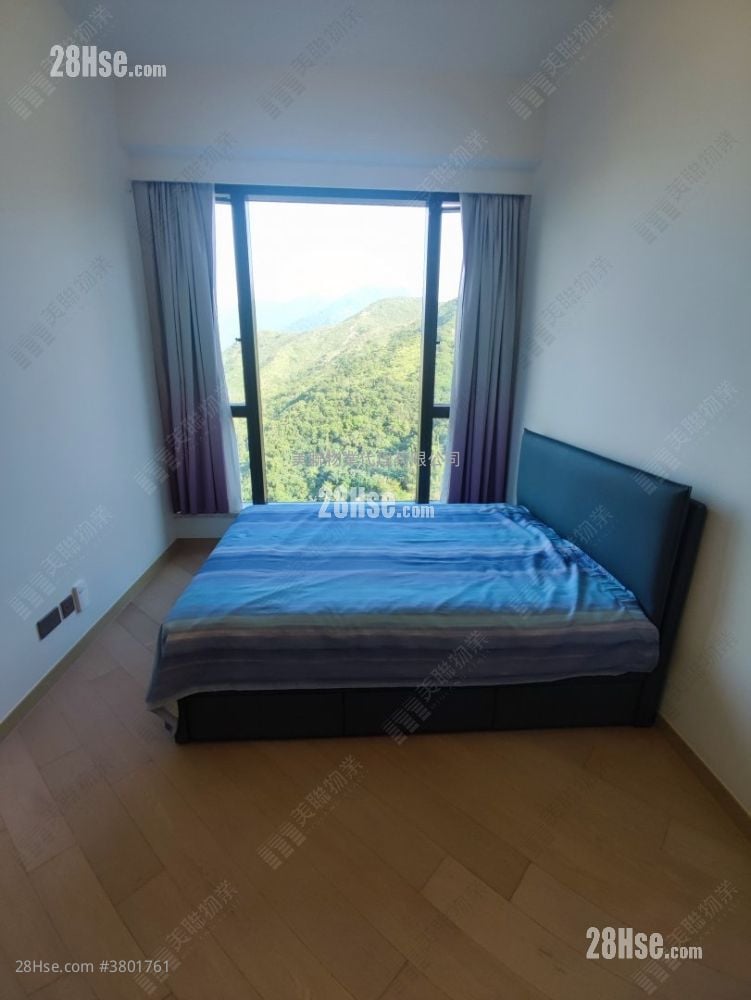 珑珀山 租盘 4 房 , 3 浴室 1,235 平方尺