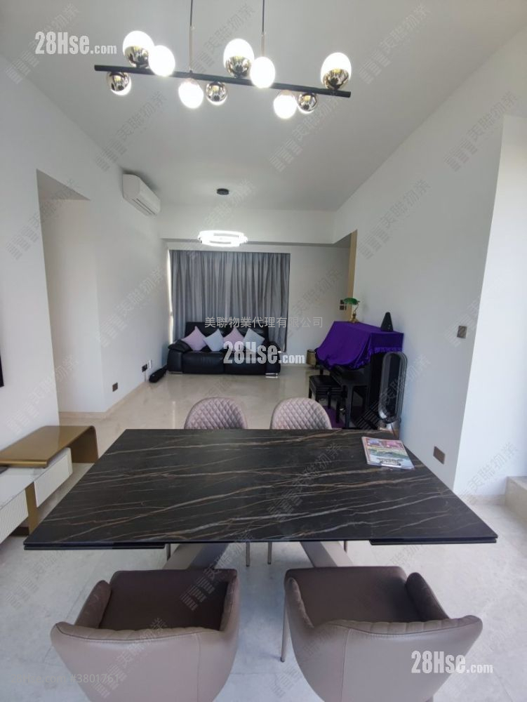 珑珀山 租盘 4 房 , 3 浴室 1,235 平方尺