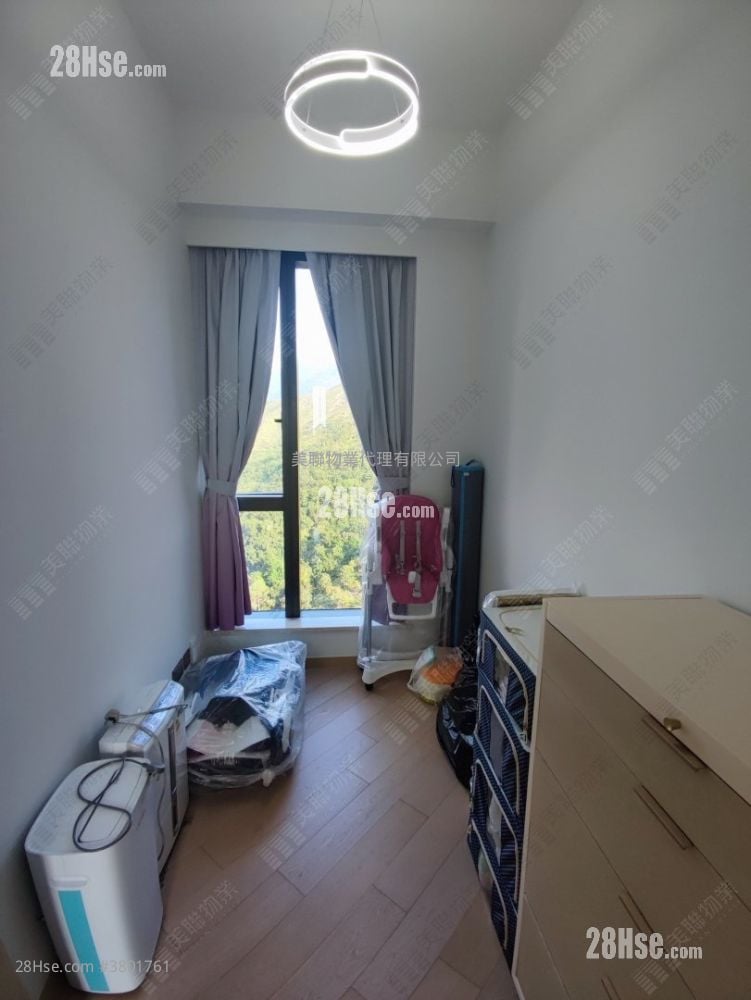 珑珀山 租盘 4 房 , 3 浴室 1,235 平方尺