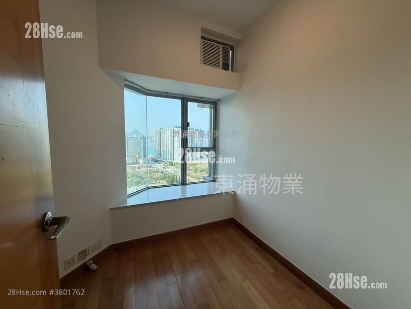 蓝天海岸 售盘 3 房 , 2 浴室 781 平方尺