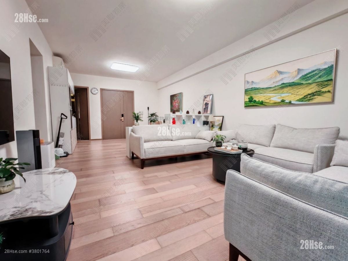 Mount Regalia Sell 4 Bedrooms , 4 Bathrooms 1,612 ft²