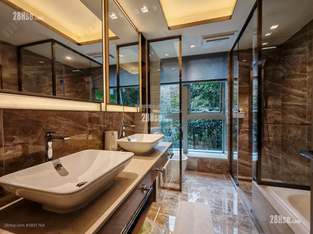 Mount Regalia Sell 4 Bedrooms , 4 Bathrooms 1,612 ft²