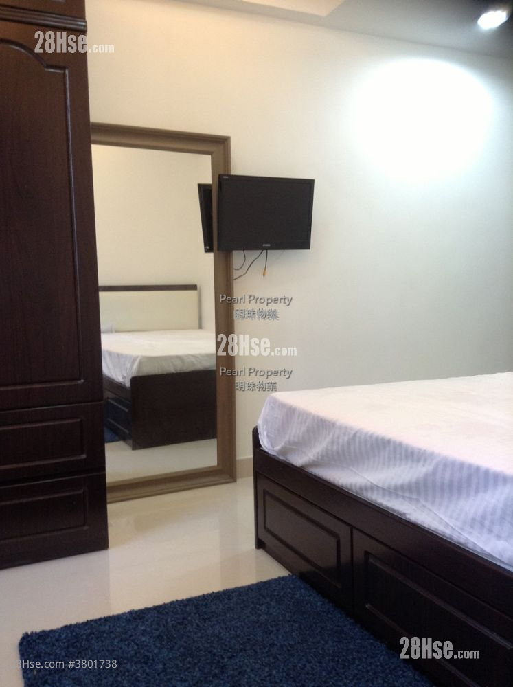 Hennessy Road Court Sell 2 Bedrooms , 2 Bathrooms 366 ft²