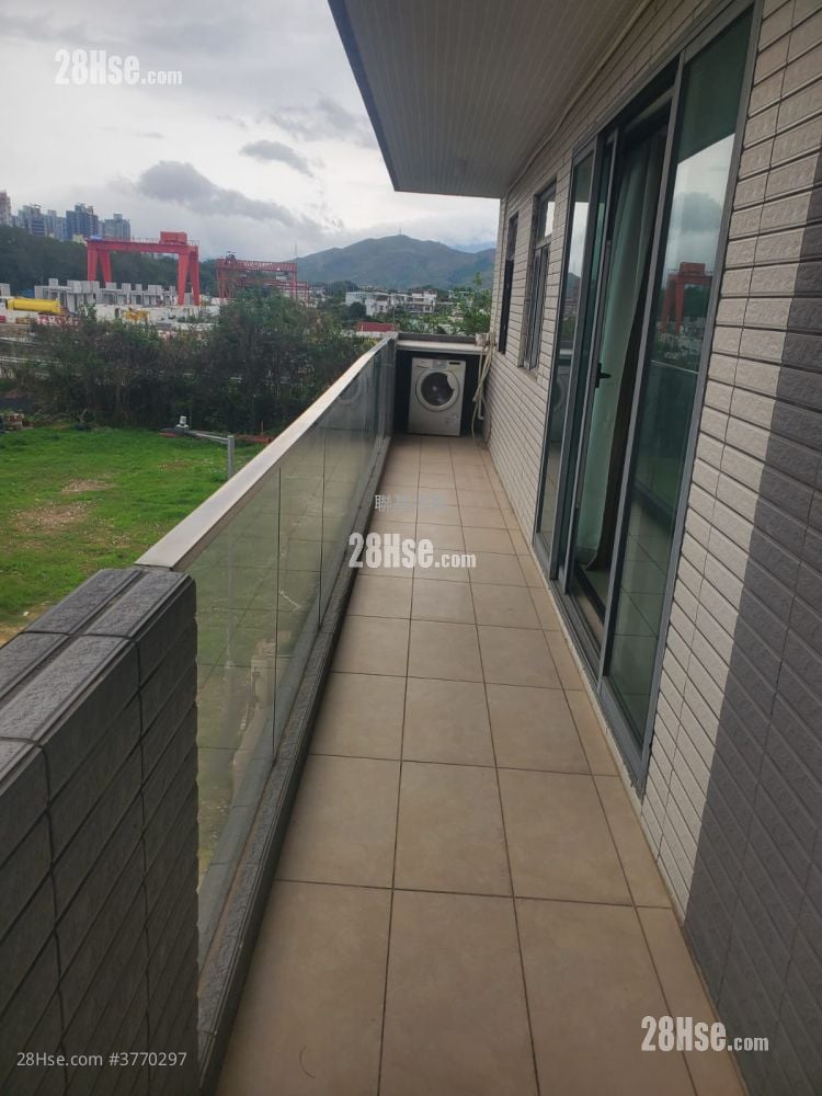 Lam Hau Tsuen Rental 700 ft²