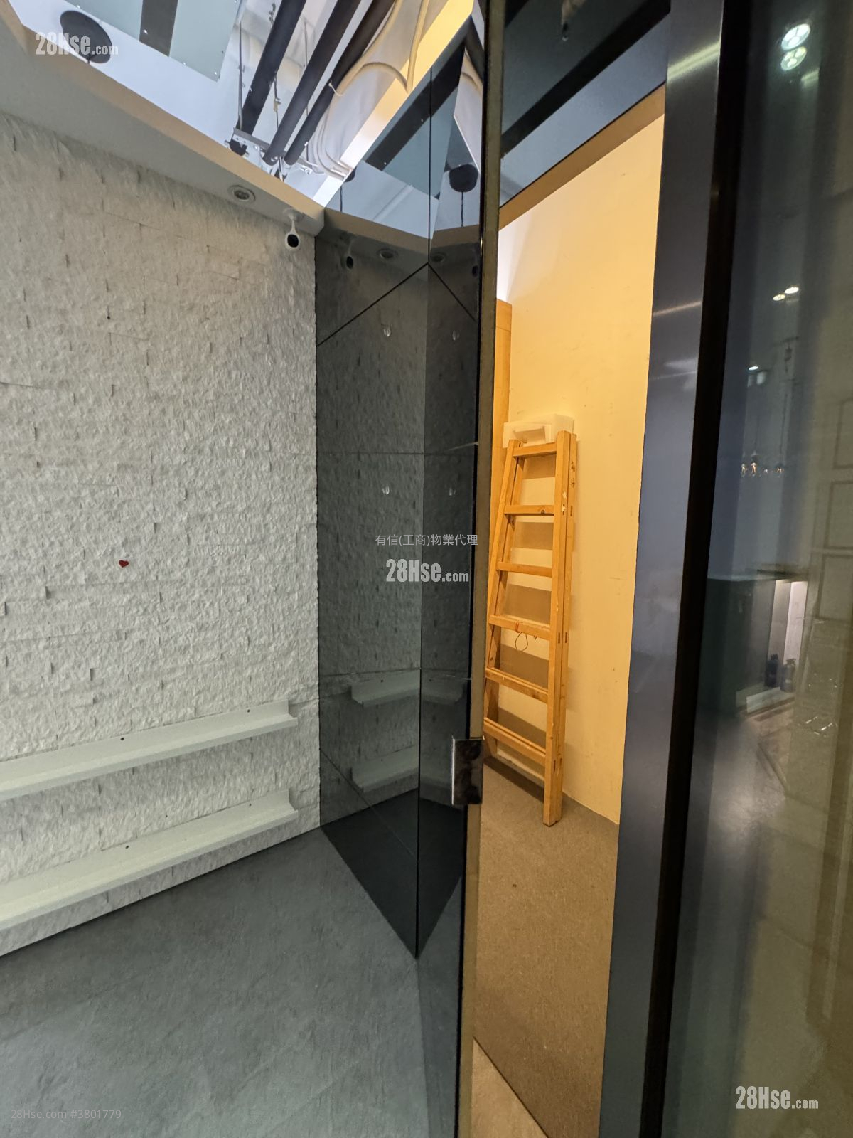 Global Gateway Tower 租盘 614 平方尺