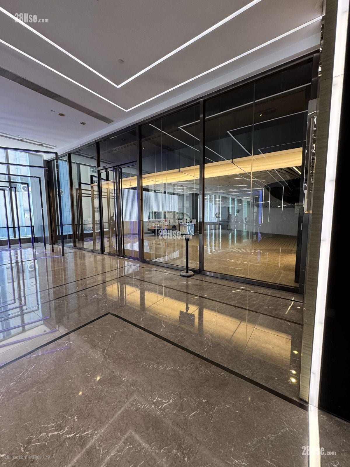 Global Gateway Tower 租盘 614 平方尺