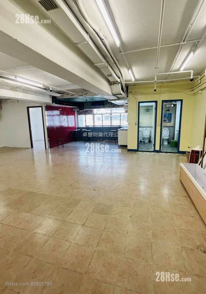 Elite Industrial Centre Rental 3 Bedrooms , 2 Toilets 1,230 ft²