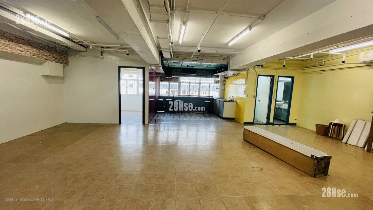 Elite Industrial Centre Rental 3 Bedrooms , 2 Toilets 1,230 ft²